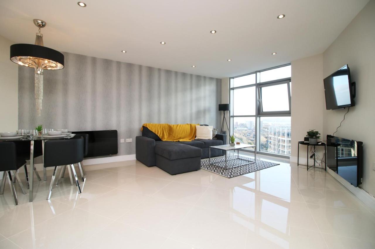 The Skyline - Luxury City Centre Flat With Designated Parking Cardiff Exterior foto